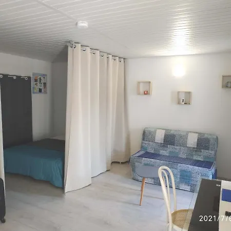 Centre Du Boulou Pour 2 Adultes-2 Enfants- Check In 18h 20h Check Out 11h Max Juillet-aout 1 Semaine Minimum *
