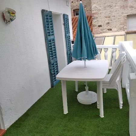 Centre Du Boulou Pour 2 Adultes-2 Enfants- Check In 17h 20h Check Out 11h Max Juillet-aout 1 Semaine Minimum