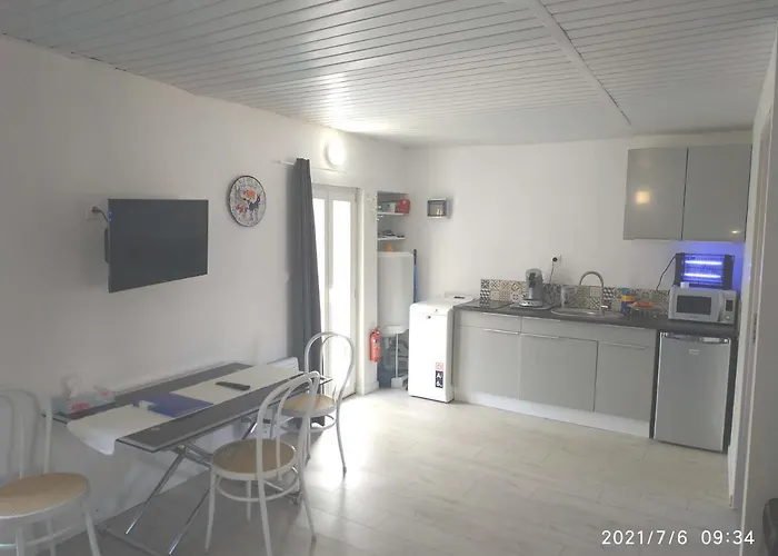 Centre Du Boulou Pour 2 Adultes-2 Enfants- Check In 18h 20h Check Out 11h Max Juillet-aout 1 Semaine Minimum Apartamento *