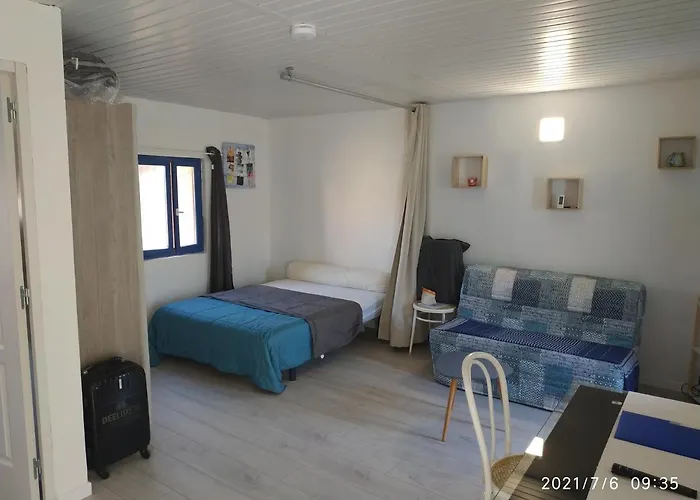 Centre Du Boulou Pour 2 Adultes-2 Enfants- Check In 18h 20h Check Out 11h Max Juillet-aout 1 Semaine Minimum *
